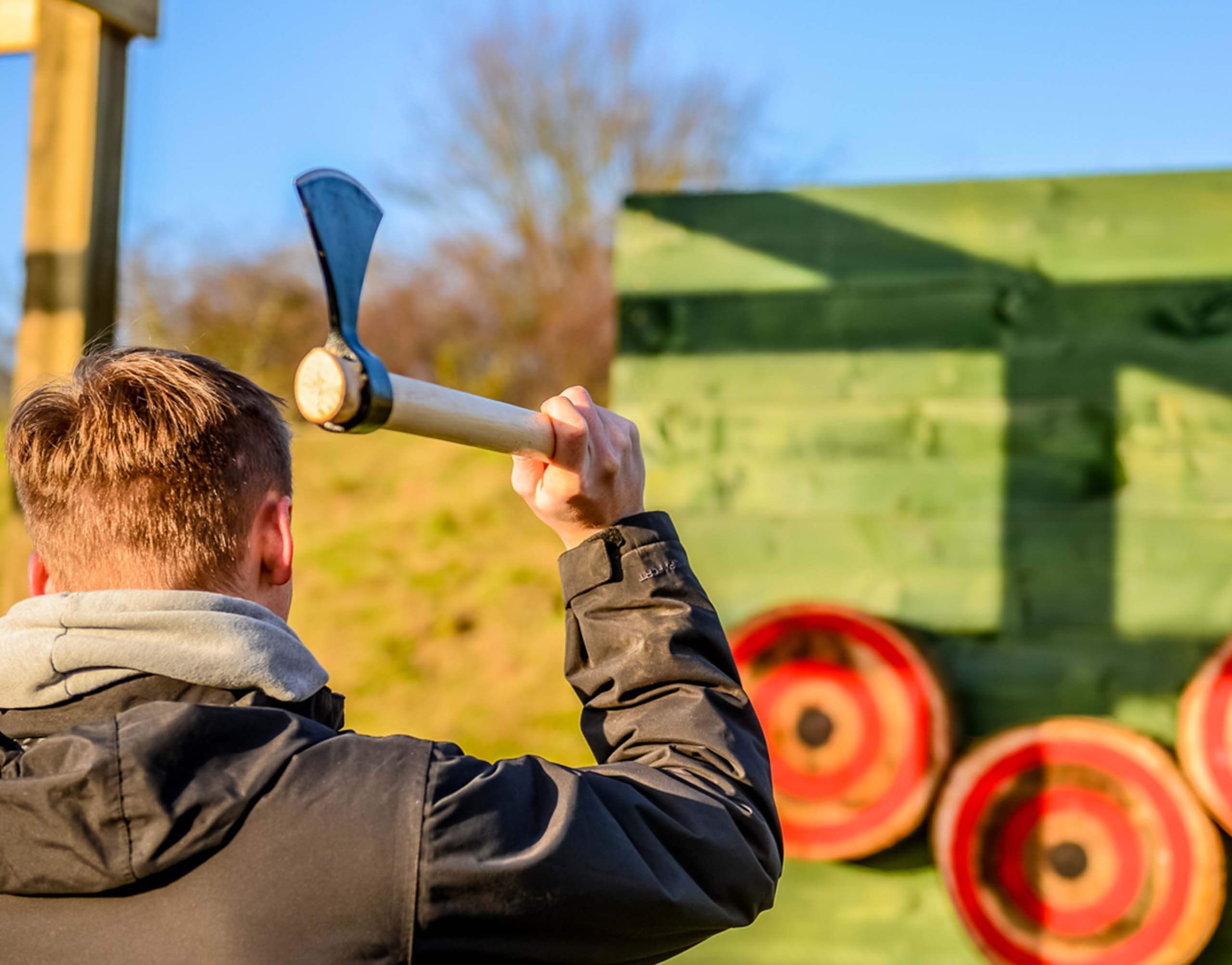 axe-throwing-warwick-adventure-sports